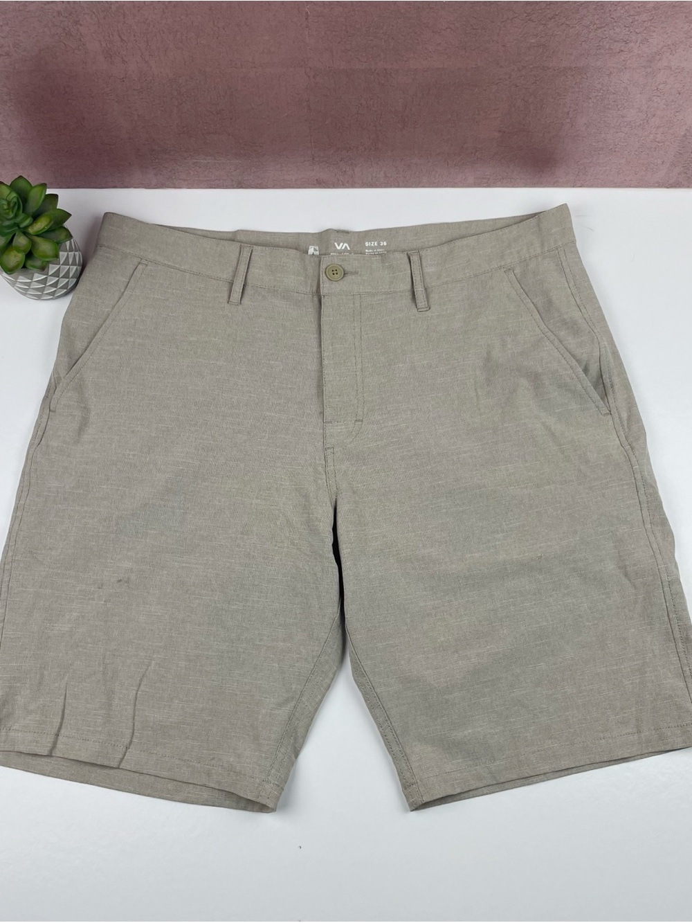 RVCA Tan Shorts Men Size 36 Lightweight Casual